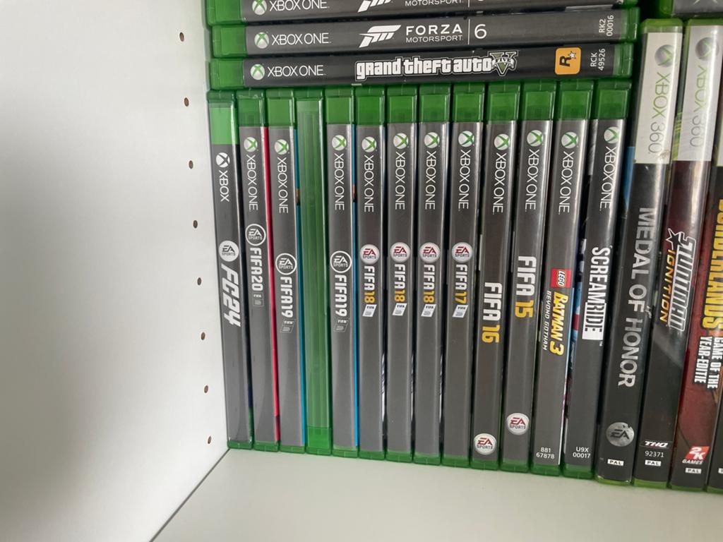 FIFA games - Diverse collectie in uitstekende staat, Spelcomputers en Games, Games | Xbox One, Verzenden, Zo goed als nieuw, Sport