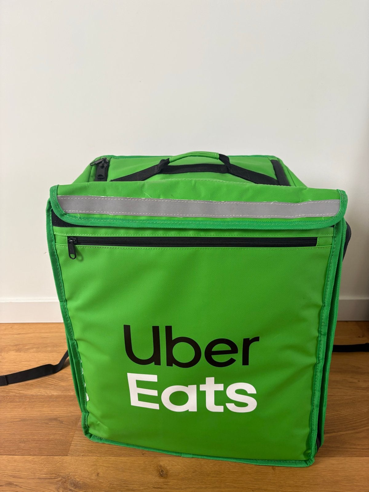 Nieuwe Uber Eats bezorgtas - Ongebruikt, Sieraden, Tassen en Uiterlijk, Tassen | Rugtassen, 40 cm of meer, Nieuw, Ophalen of Verzenden