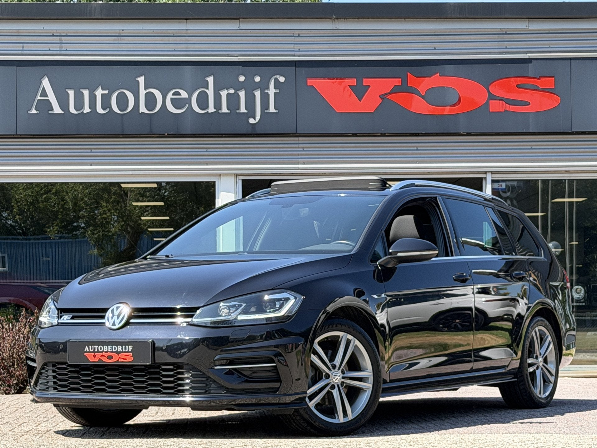 Volkswagen Golf Variant 1.5 TSI R-Line 2x | Panodak | Virtua, 4 cilinders, Alcantara, Zwart, Origineel Nederlands