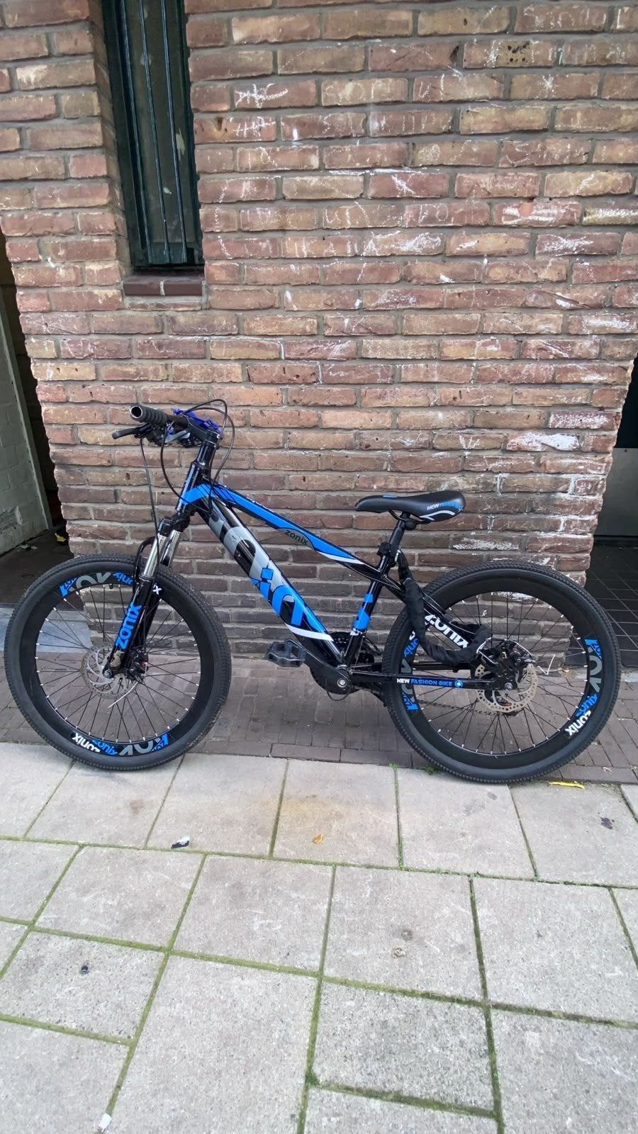 Foto 4 van Jongensfiets 24inch