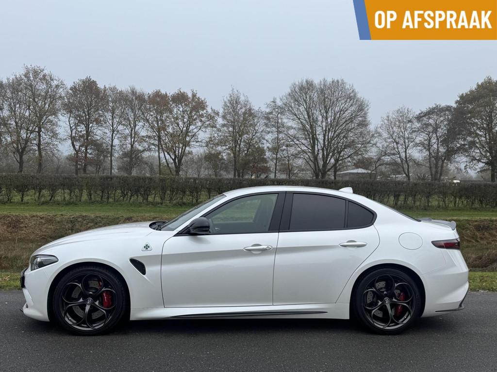 Alfa Romeo Giulia 2.9 V6 Quadrifoglio my21, Squadra, Subliem, Auto's, Alfa Romeo, Automaat, Achterwielaandrijving, Gebruikt, Verwarming stoelen achter
