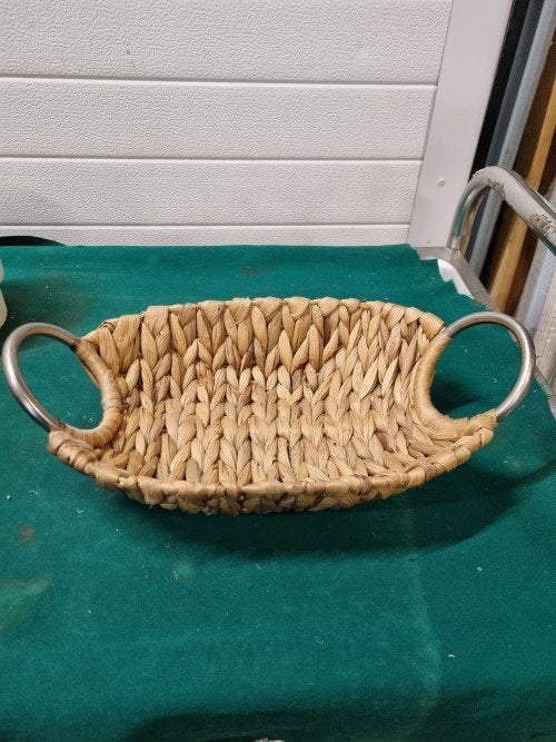 mand rotan met metalen grepen, Ophalen of Verzenden, 'T Olde Gre-j, Info@toldegrej.nl, Endepoelstraat 20f Didam