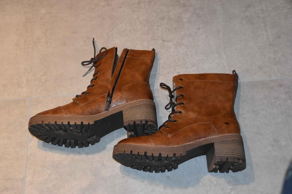 mooie nieuwe bruine boots maat 42 Mustang, Kleding | Dames, Schoenen, Bruin, Lage of Enkellaarzen, Nieuw, Ophalen of Verzenden