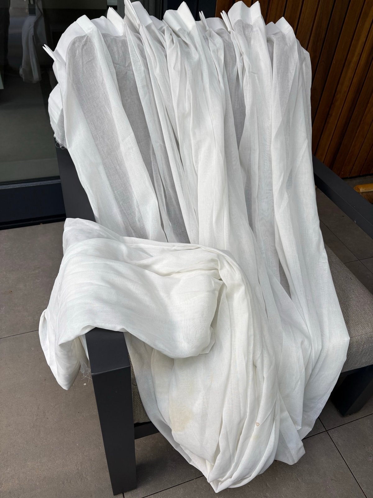 Witte vitrage gordijn met plooiafwerking, Vitrage, Gebruikt, Wit, Ophalen of Verzenden