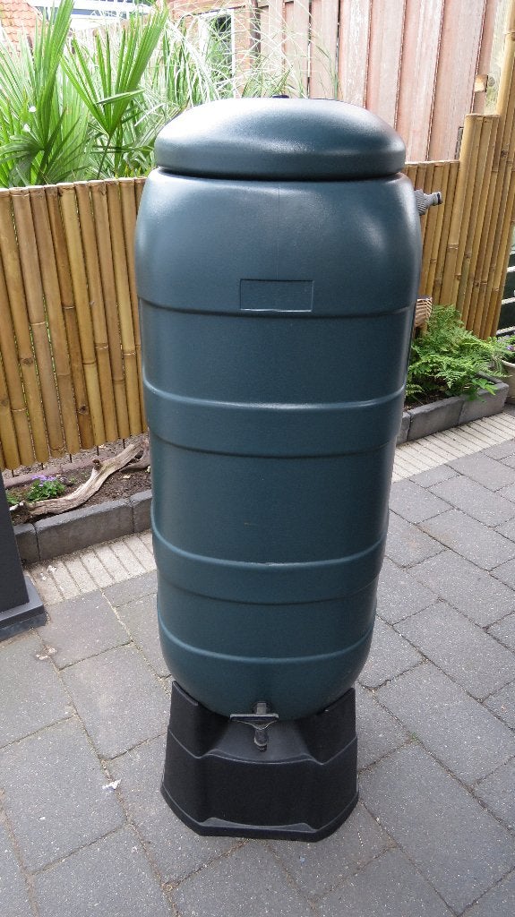 regenton met kraantje en voet., Tuin en Terras, Regentonnen, Ophalen, Kunststof, Gebruikt, Met kraantje