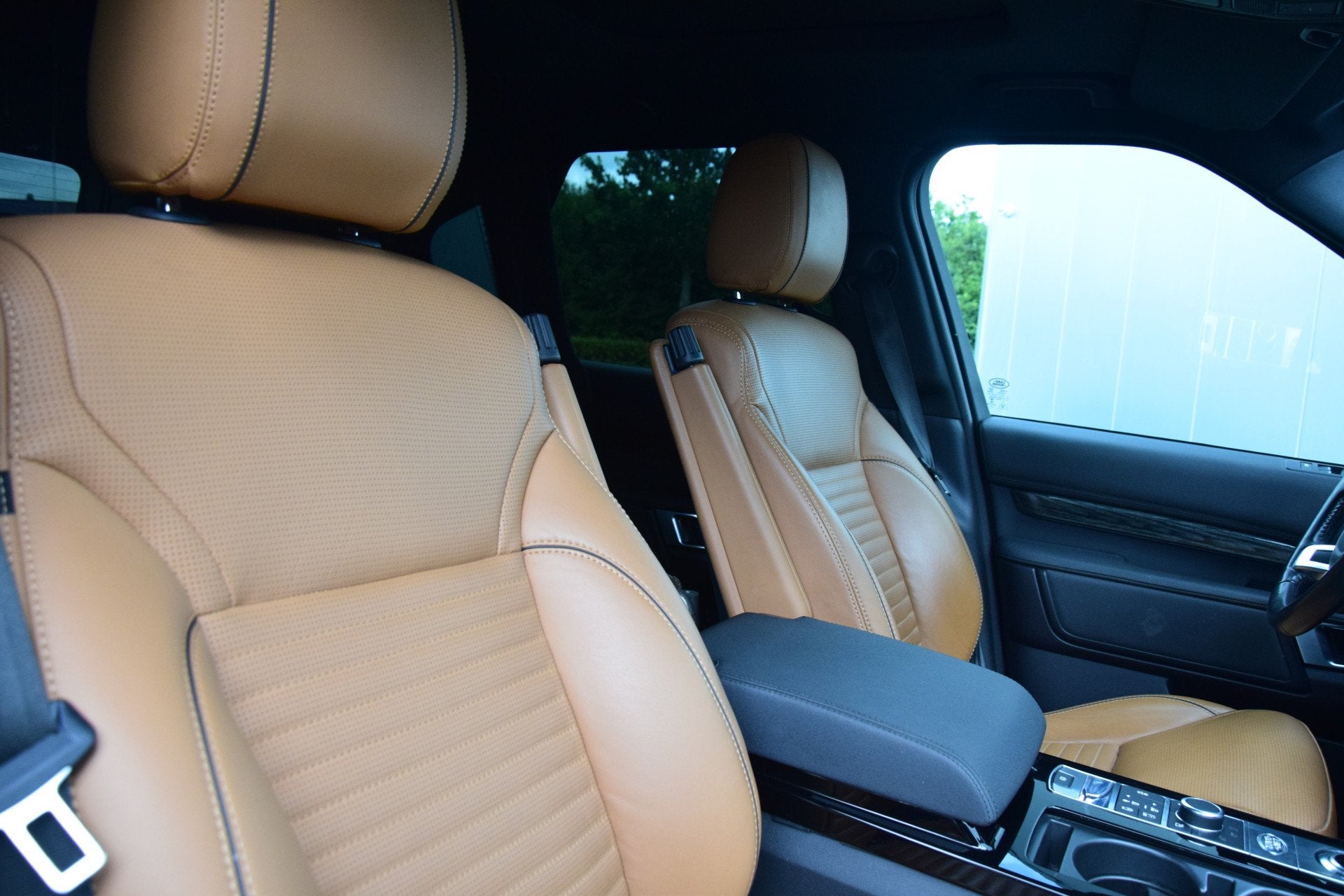 Land Rover Discovery 3.0 Td6 HSE Luxury Leer/Verwarmd Pano/D, Auto's, Automaat, Euro 6, 2993 cc, 258 pk