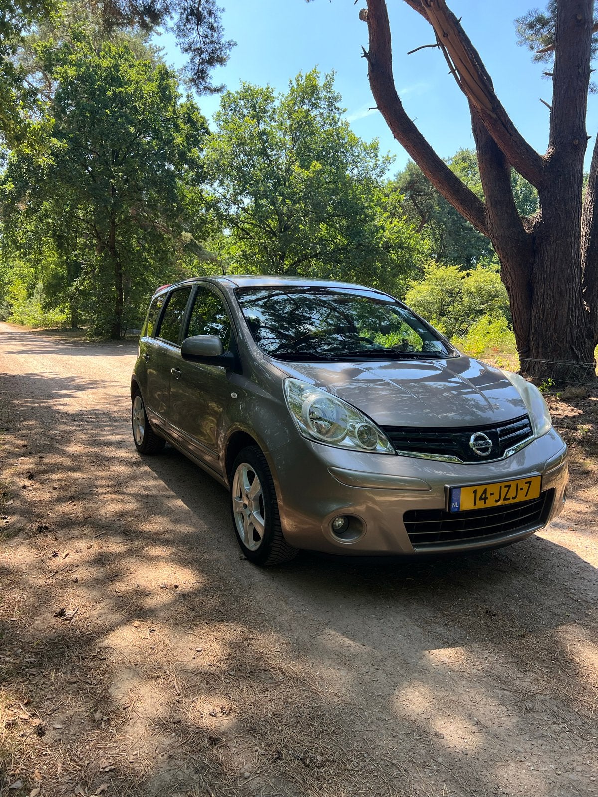 Nissan Note 1.6 16V 2009 Bruin, Voorwielaandrijving, 4 cilinders, Bruin, 49 €/maand