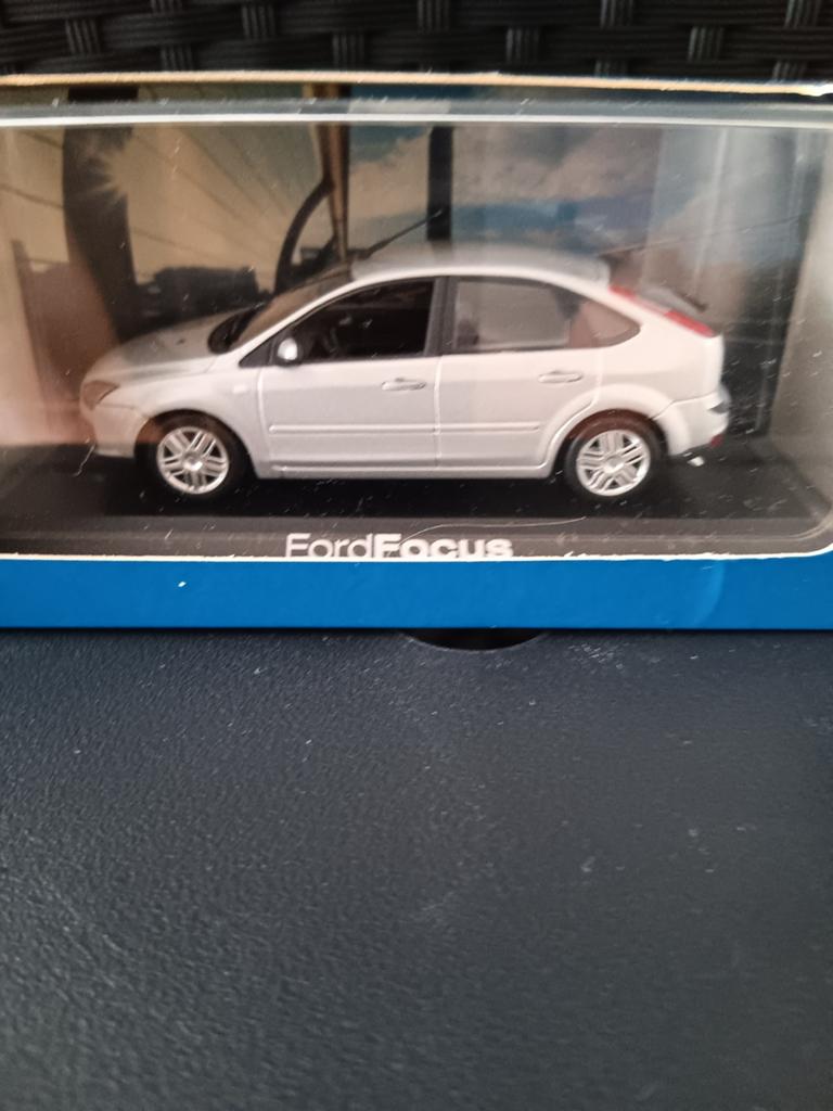 Ford Focus modelauto - Zilverkleurig, Ophalen of Verzenden