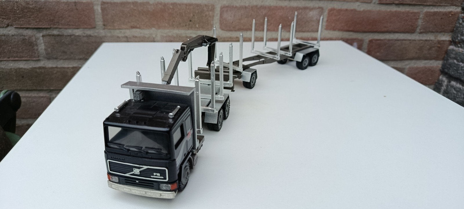 VOLVO COMBI BOMENTRANSPORT, Ophalen of Verzenden, Zo goed als nieuw, Bus of Vrachtwagen, Conrad