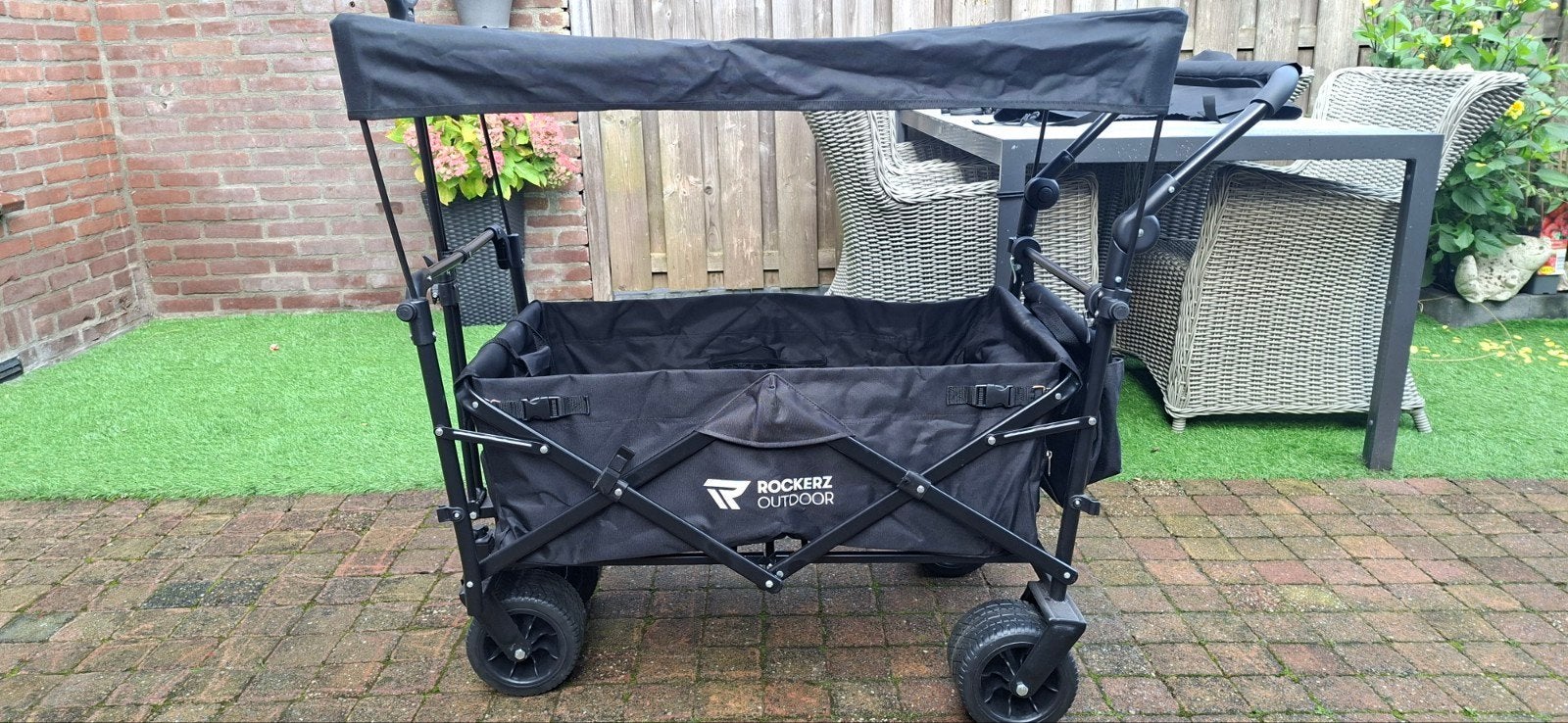 Rockerz Outdoor Opvouwbare Bolderkar met Zonnekap, Caravans en Kamperen, Ophalen, Opvouwbaar, Zo goed als nieuw