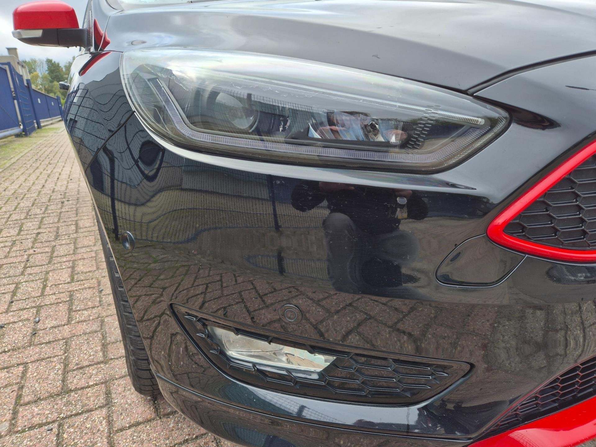 Foto 9 van Ford Focus Wagon 1.5 Black Edition ST Look *AKTIEPRIJS!