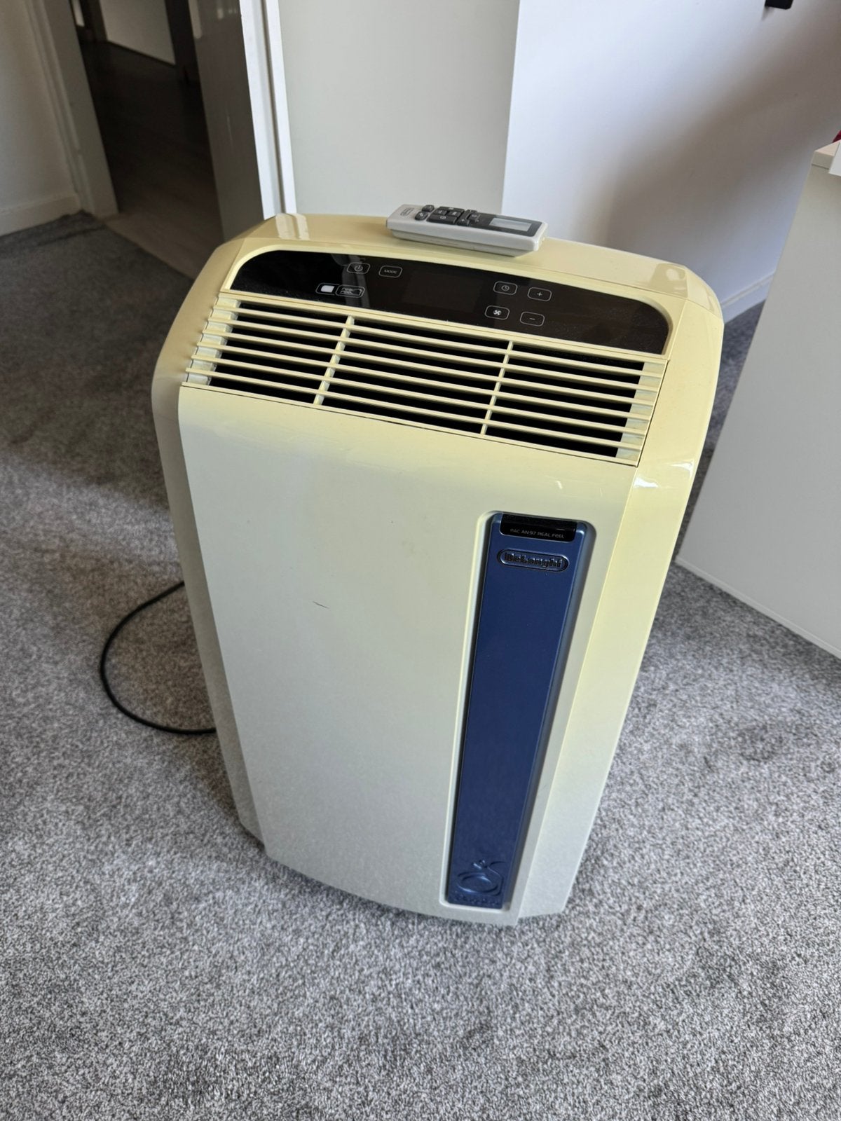 Mobiele airco Delonghi 2.7 kw, Witgoed en Apparatuur, Airco's, Minder dan 60 m³, Timer, 3 snelheden of meer, Ophalen of Verzenden