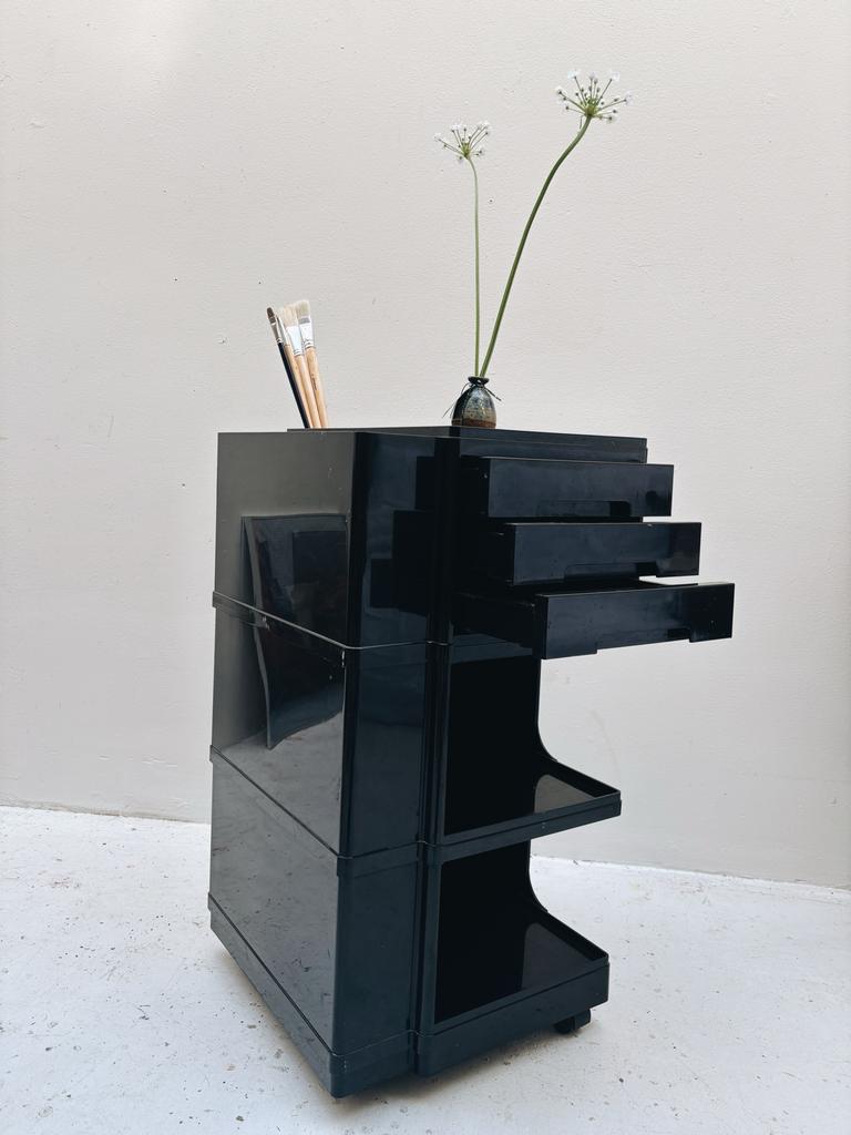Serving table by Giovanni Pelis for Stile Neolt, Huis en Inrichting, Kasten | Ladekasten, Ophalen, Fokke Simonszstraat 10, Gebruikt