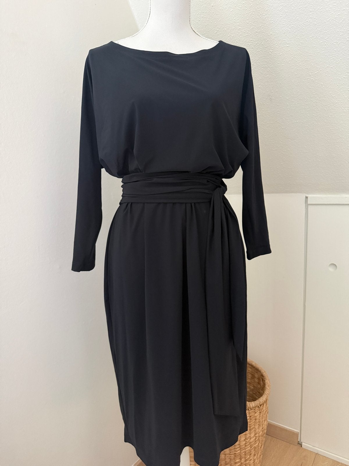 La Dress by Simone - Jurk Caroline in Maat L, Kleding | Dames, Zwart, Maat 42/44 (L), Ophalen of Verzenden, Zo goed als nieuw