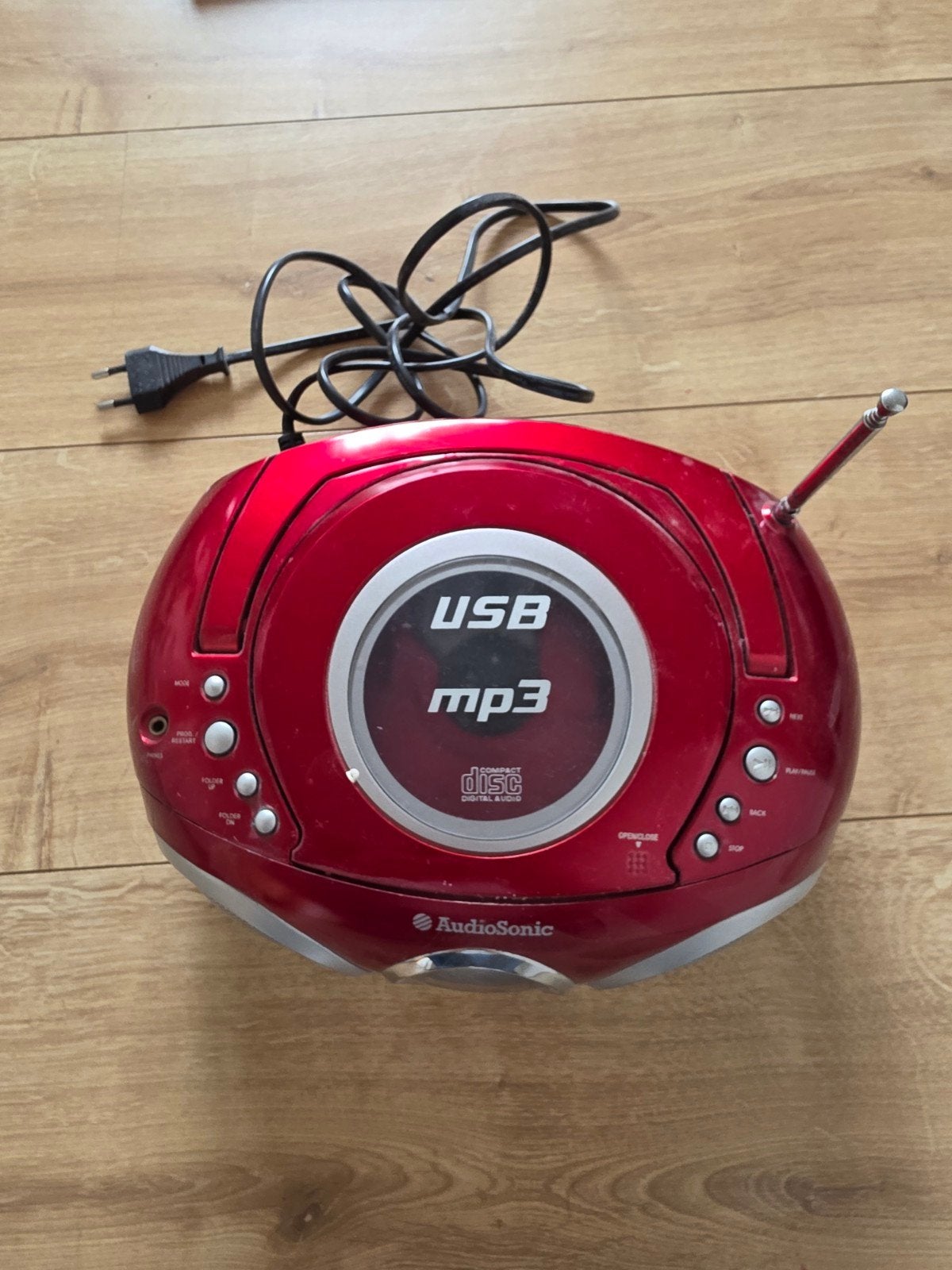 Audiosonic CD/MP3-speler met USB en radio - Rood, Ophalen of Verzenden, Gebruikt, Radio, Met cd-speler