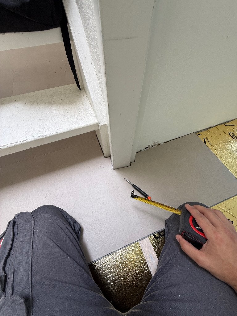 Laminaat leggen €4,00 per m² | Amsterdam en omstreken, Garantie, Laminaat of Parket