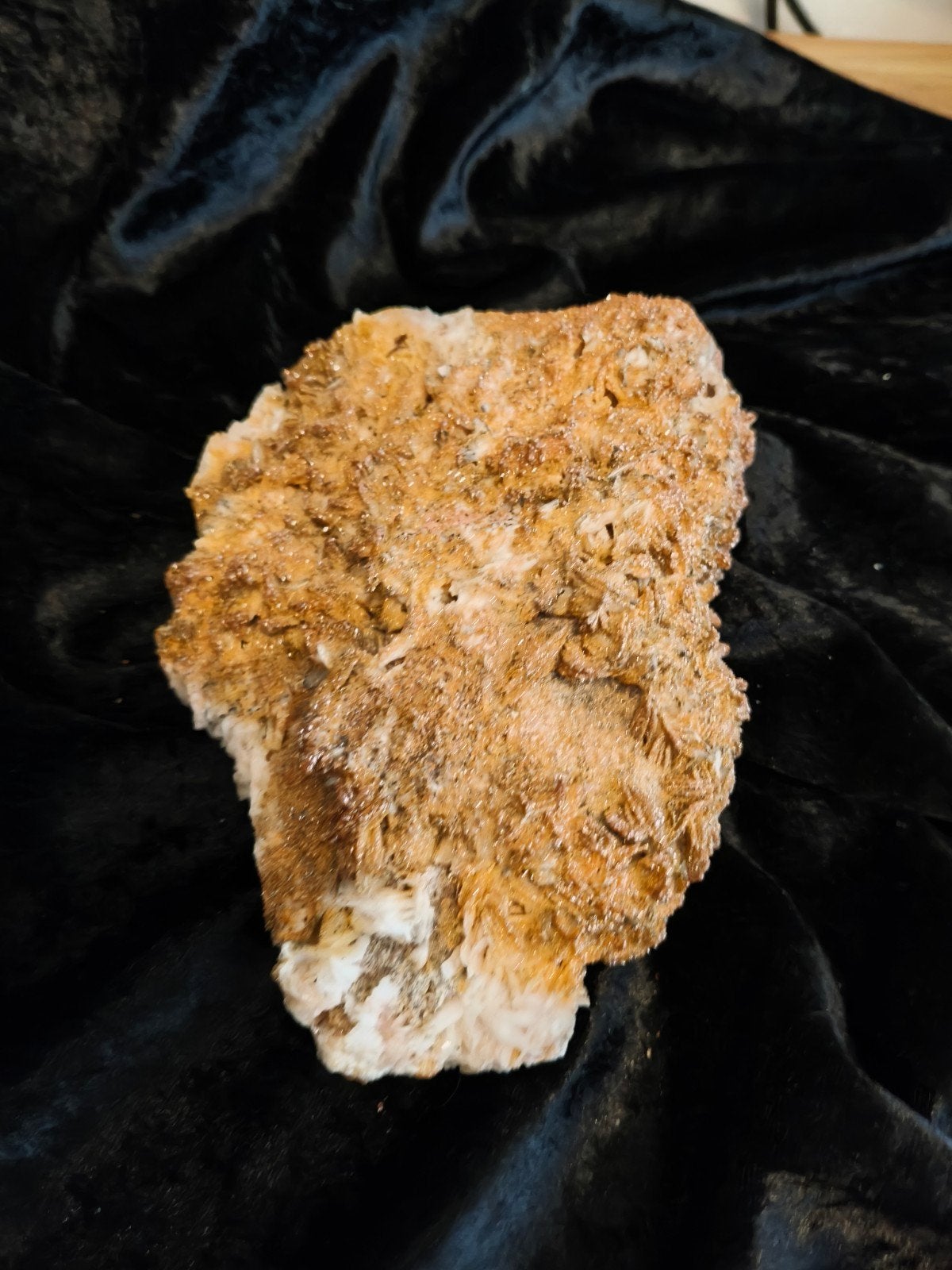 Prachtig Vanadiniet Mineraal - 1.9 kg, Verzamelen, Ophalen of Verzenden, Mineraal