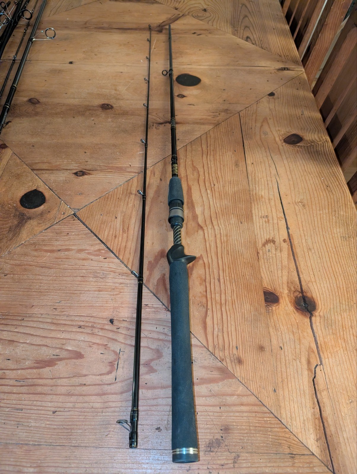 westin w3 verticaalhengel baitcaster, Ophalen, Zo goed als nieuw, Werphengel