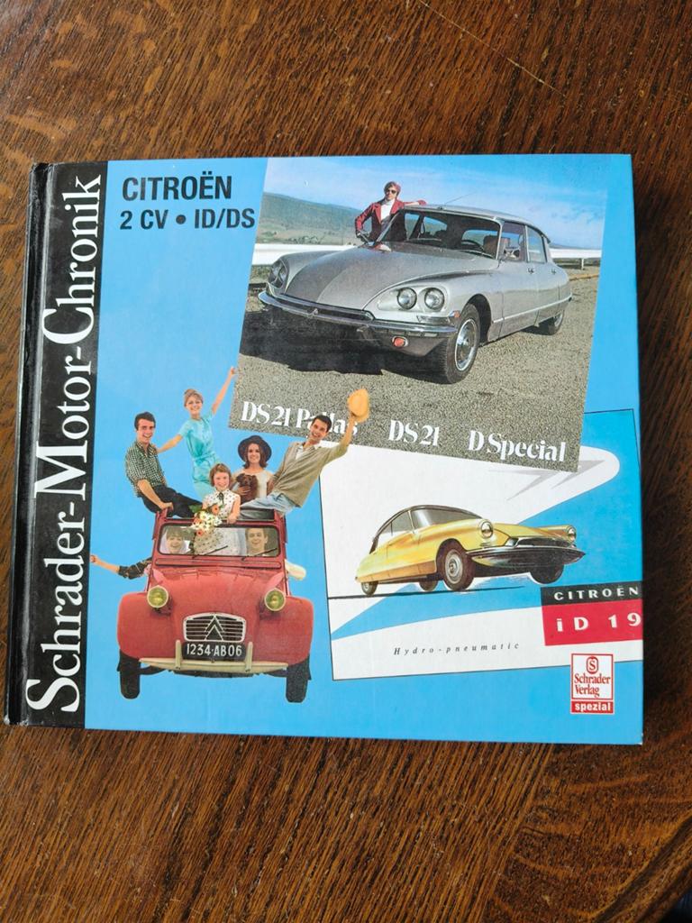 Citroën 2 CV ID/DS Schrader Motor-Chronik Boek, Ophalen of Verzenden, Gelezen, Citroën, Schrader