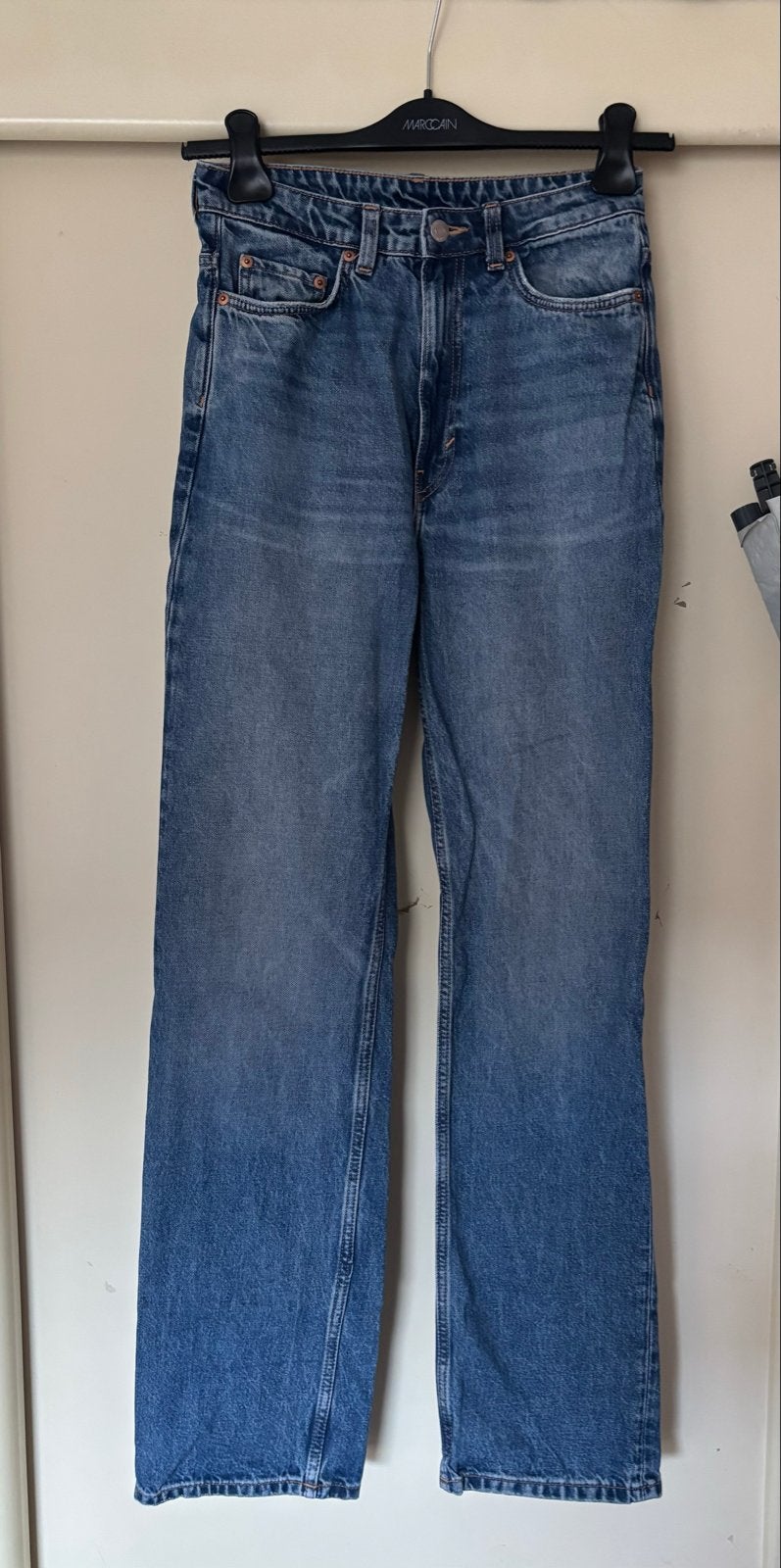 Weekday jeans maat 27, Ophalen of Verzenden, Zo goed als nieuw, Blauw, W27 (confectie 34) of kleiner