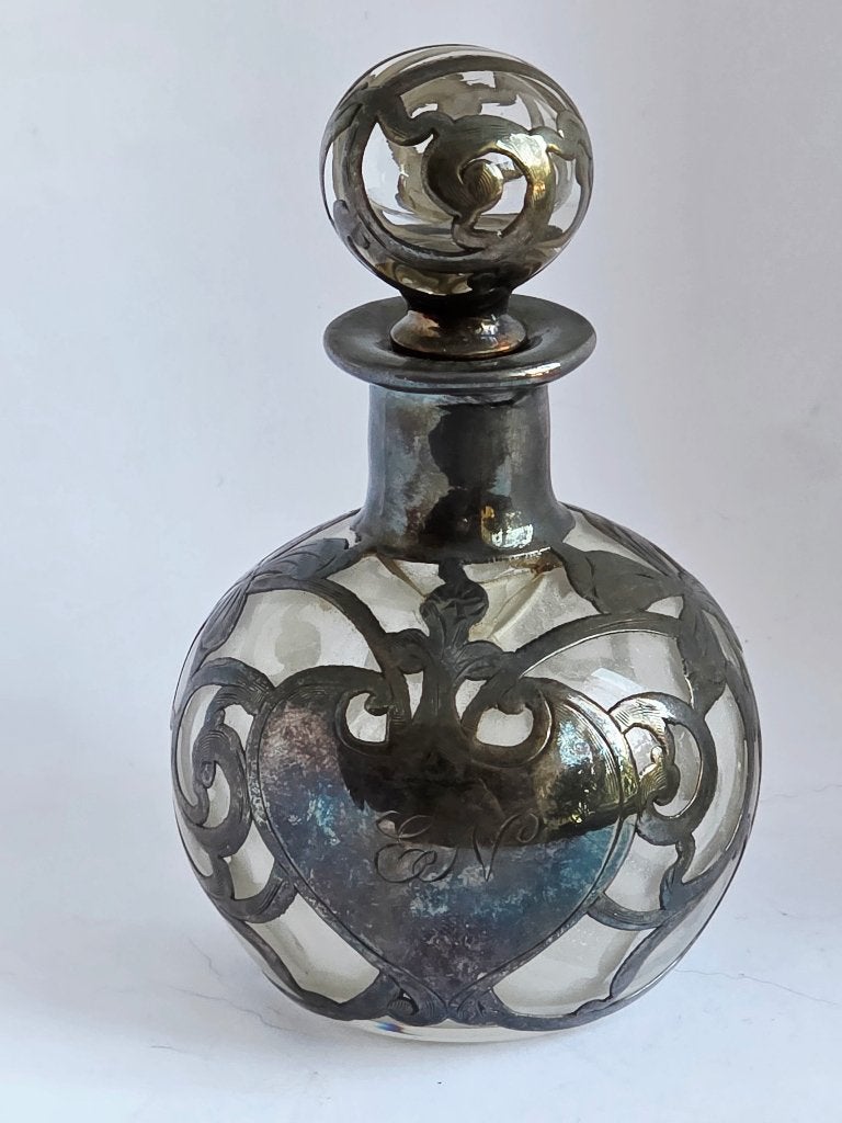 Antieke parfumflesje met zilveren inleg, Antiek en Kunst, Antiek | Goud en Zilver, Ophalen of Verzenden, Zilver