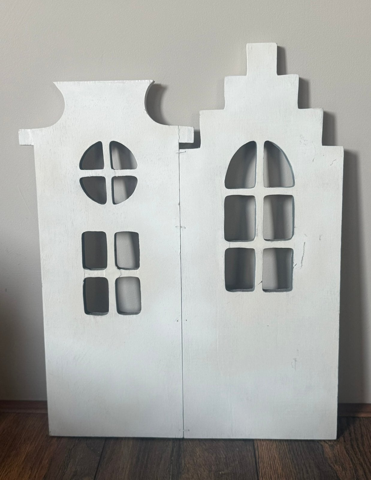 Klein kamerscherm van twee witte huisjes., Huis en Inrichting, Woonaccessoires | Overige, Hout, Ophalen of Verzenden, Wit, Landelijk