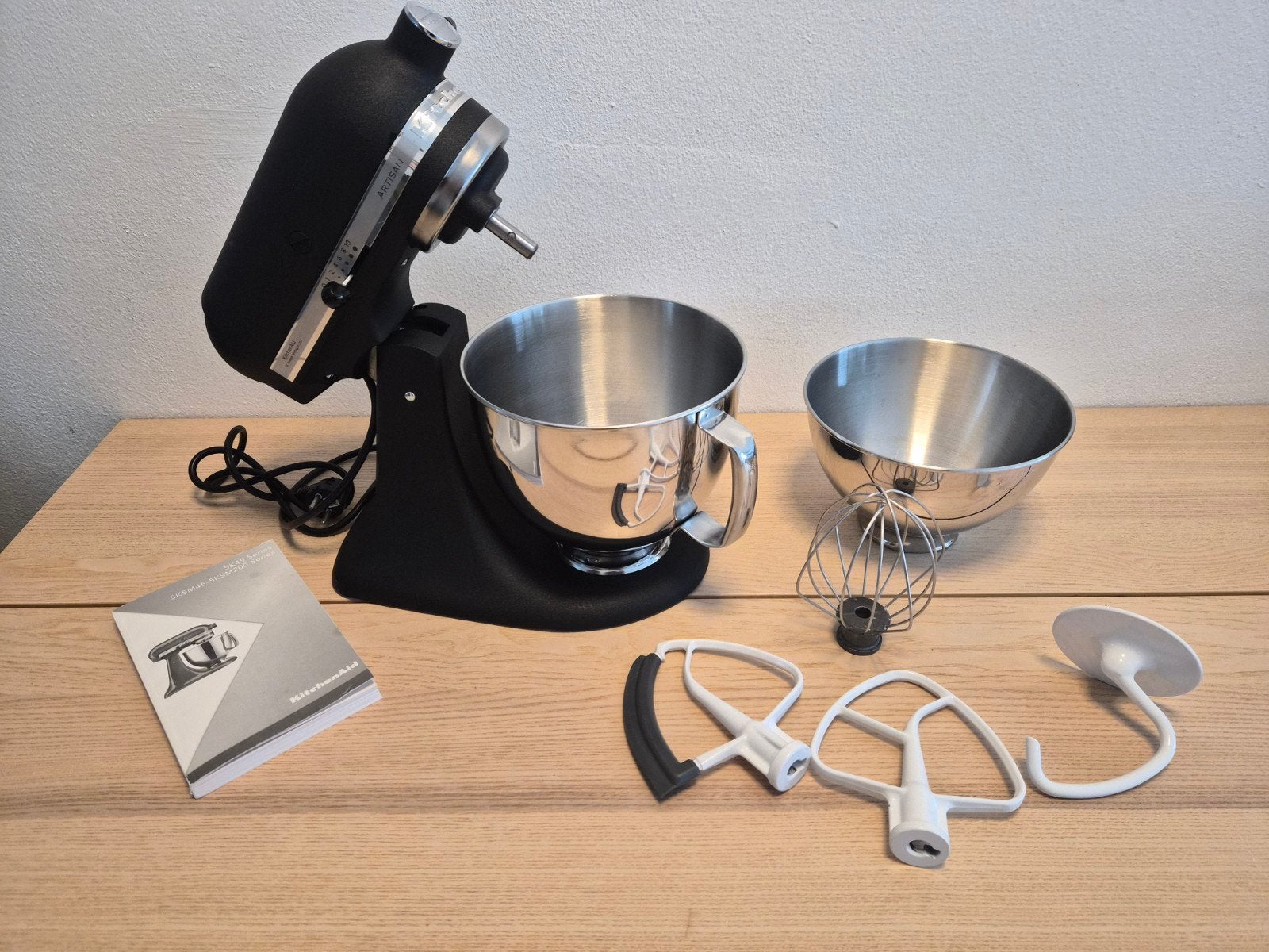 KitchenAid Artisan MAT ZWART – Complete set met 2 RVS kommen, Witgoed en Apparatuur, 4 liter of meer, Ophalen of Verzenden, Zo goed als nieuw