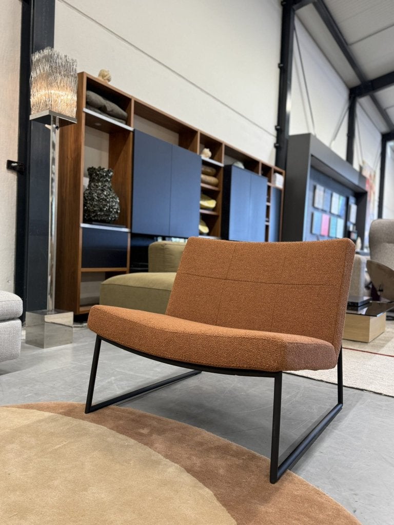 Nieuw Harvink Hebbes Fauteuil Oranje stof Design stoel, Huis en Inrichting, Harvink, Info@harvink.nl, Nieuw, 75 tot 100 cm