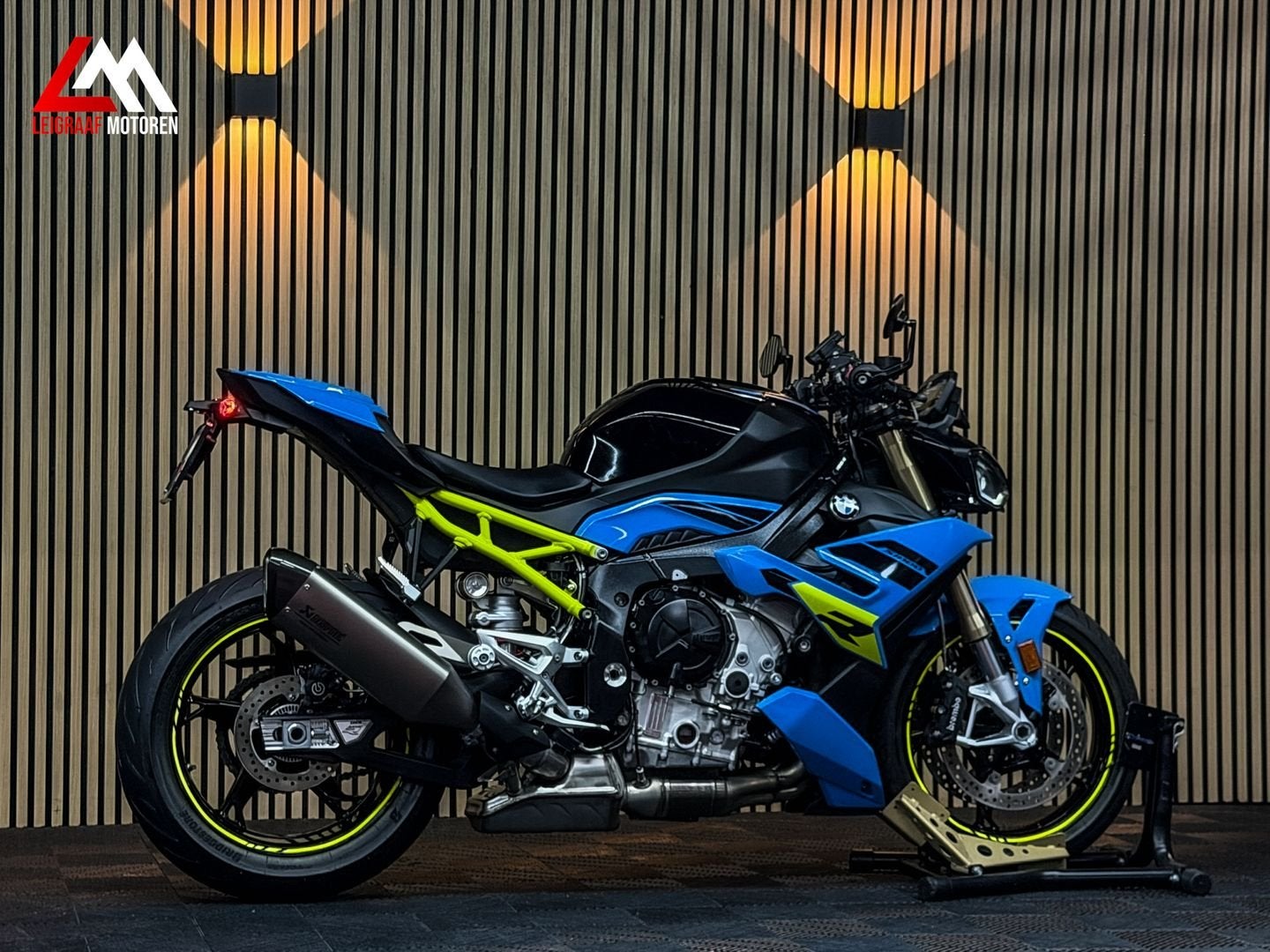 BMW S 1000 R - 2025 - Akrapovic - Vol opties, 4 cilinders, Bedrijf, Onbekend, Meer dan 35 kW