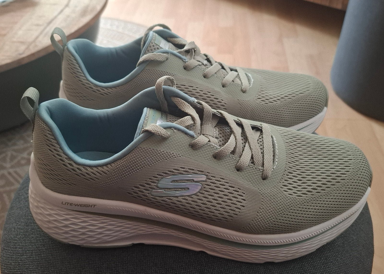Nieuwe Skechers dames sneakers maat 40, Skechers, Nieuw, Ophalen of Verzenden, Sneakers of Gympen