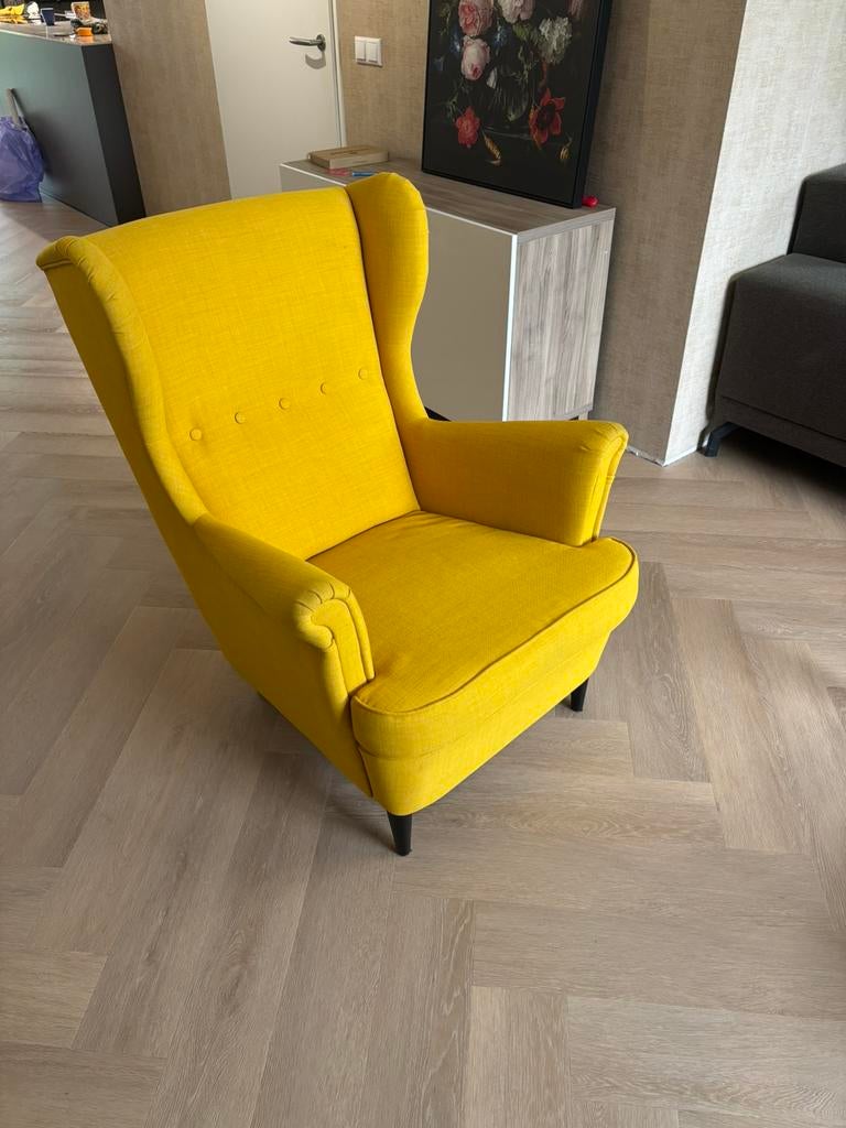 Gele IKEA STRANDMON oorfauteuil – zeer netjes, Ophalen, 75 tot 100 cm, Zo goed als nieuw, 75 tot 100 cm