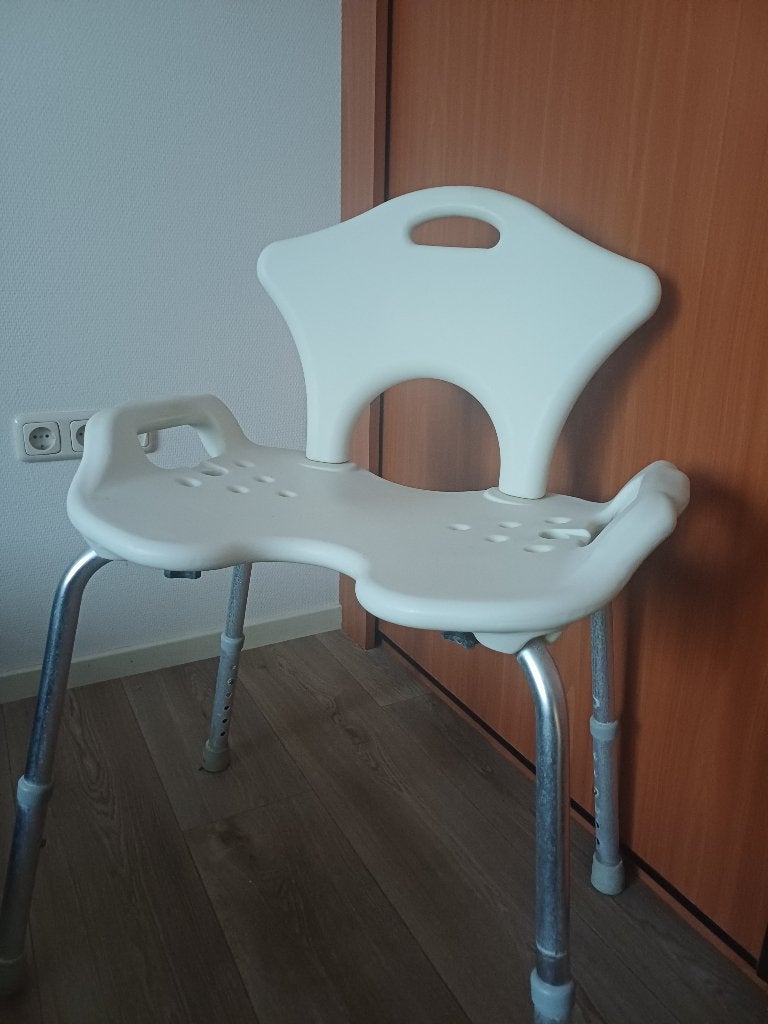Douche stoel met rugleuning, Ophalen, Gebruikt