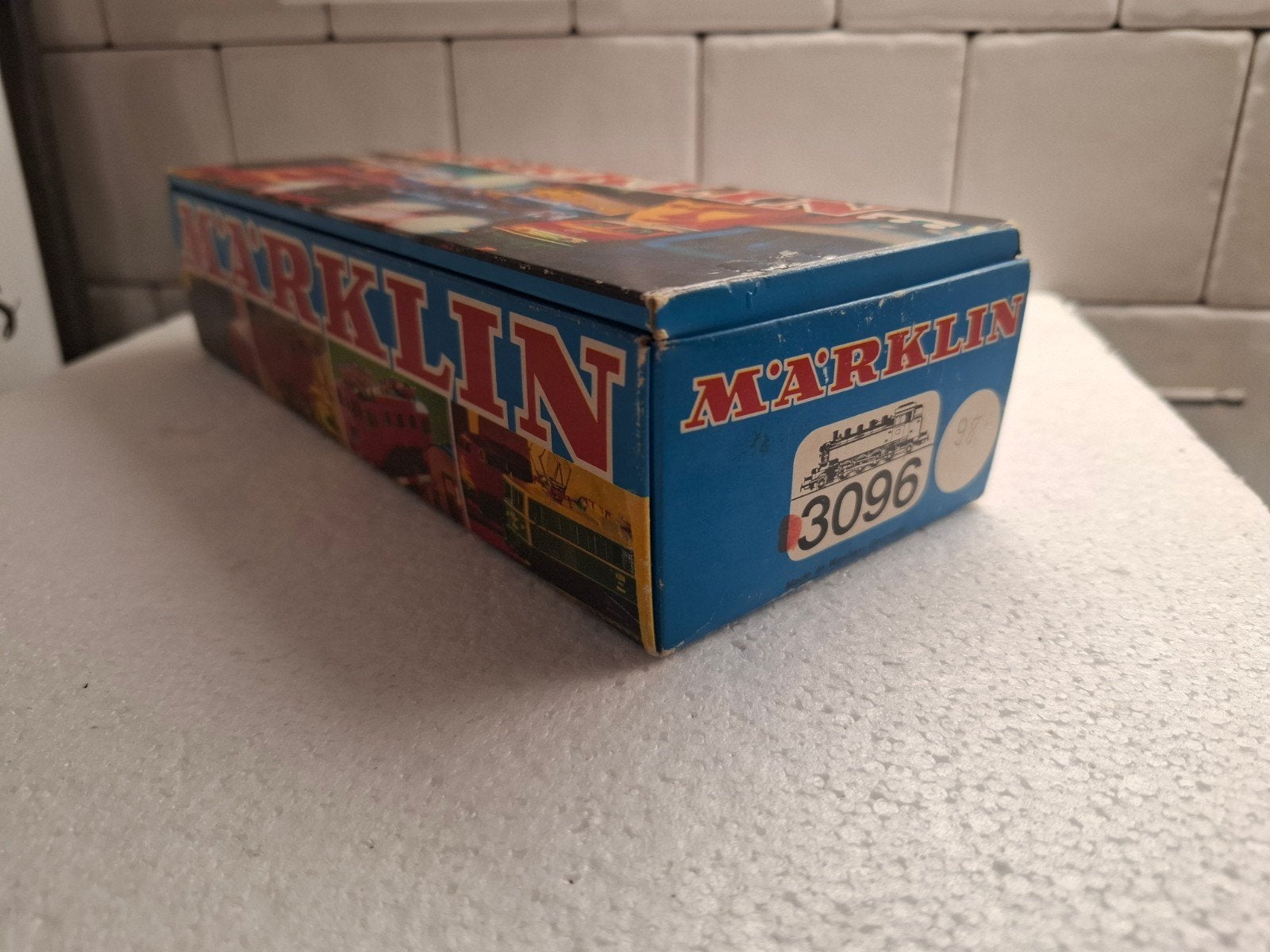 marklin 3034 lege lok doos in een 3096, Wisselstroom, Locomotief, Ophalen of Verzenden, Zo goed als nieuw