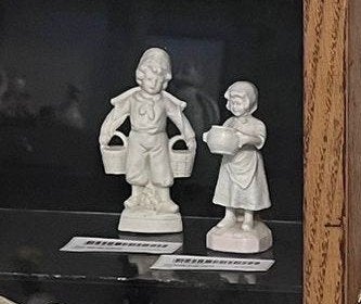 Brocante porseleinen figuurtjes - jongetje & meisje, Ophalen, ---, Steen/keramiek, ---