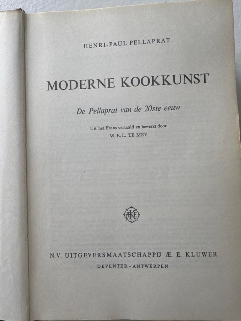 Moderne kookkunst uit Frans vertaald 1964, 810p, Boeken, Kookboeken, Gelezen, Hoofdgerechten, Frankrijk, Ophalen of Verzenden