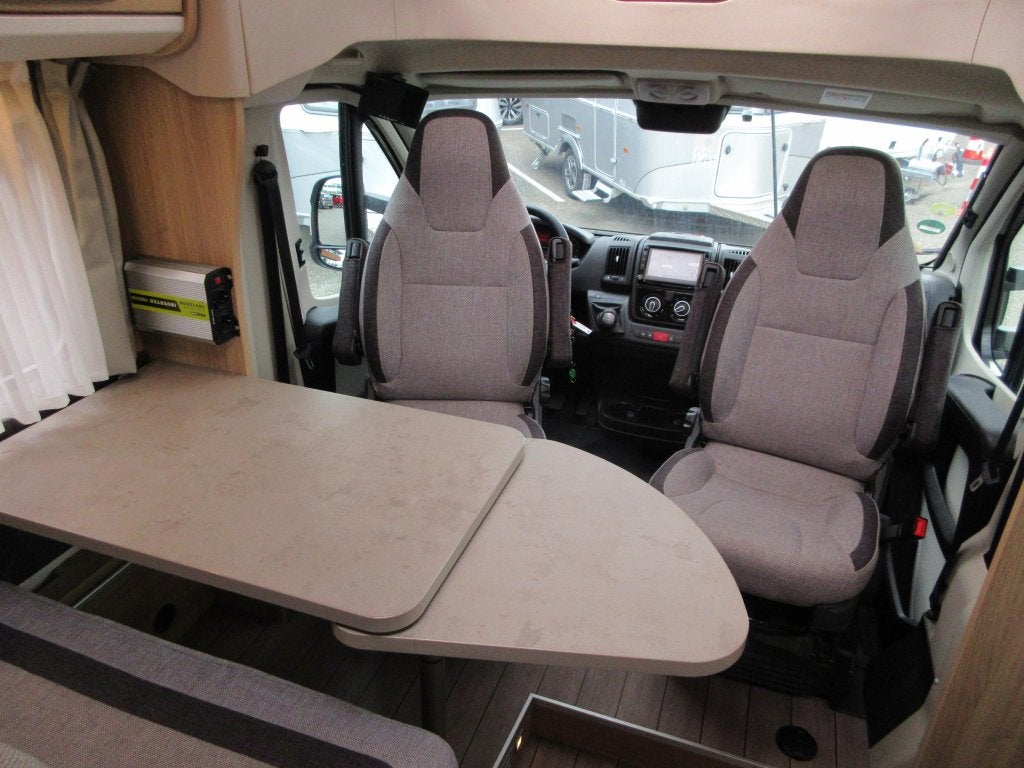 Knaus Sky TI 650 MEG AUTOMAAT AIRCO TREKHAAK, Caravans en Kamperen, Campers, Automaat, Ringverwarming, Fiat, Tot en met 2