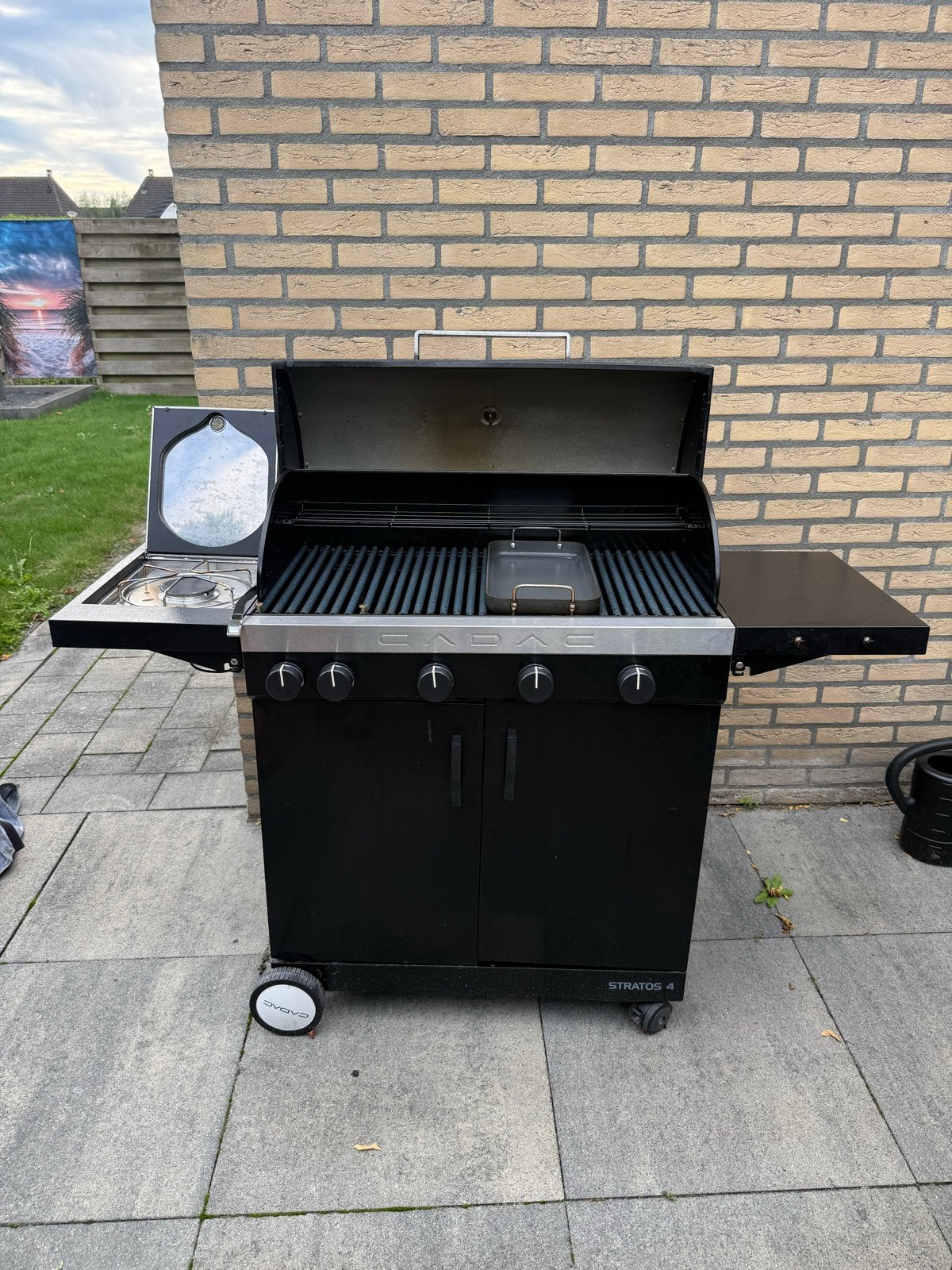Cadac Stratos 4 Gasbarbecue met zijbrander en hoes, Ophalen of Verzenden, Gebruikt