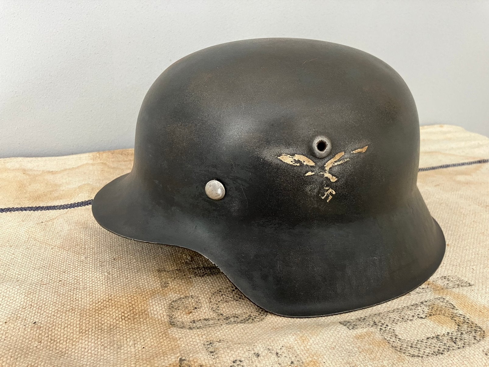 Duitse Luftwaffe stahlhelm M42, Verzamelen, Ophalen of Verzenden, Luchtmacht, Duitsland, Helm of Baret