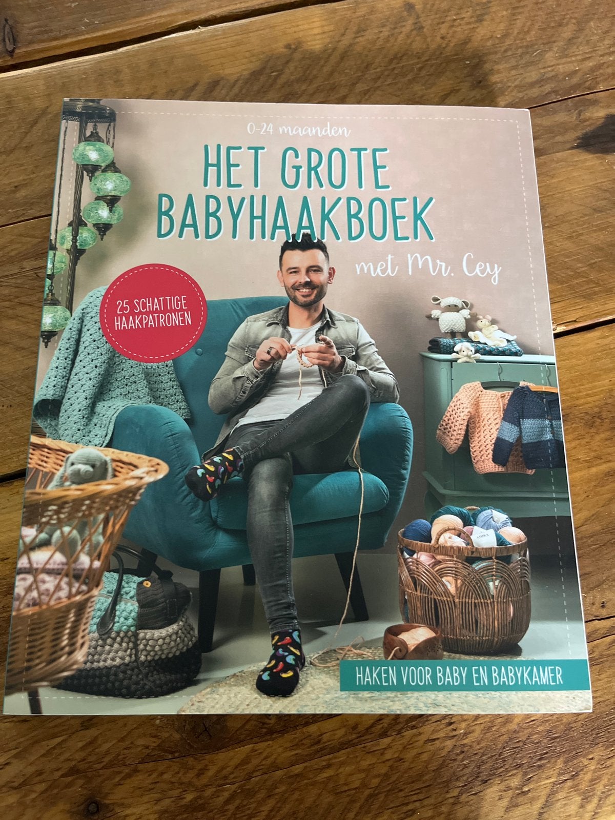 Mr. Cey - Het grote babyhaakboek, Breien en Haken, Ophalen of Verzenden, Zo goed als nieuw, Mr. Cey