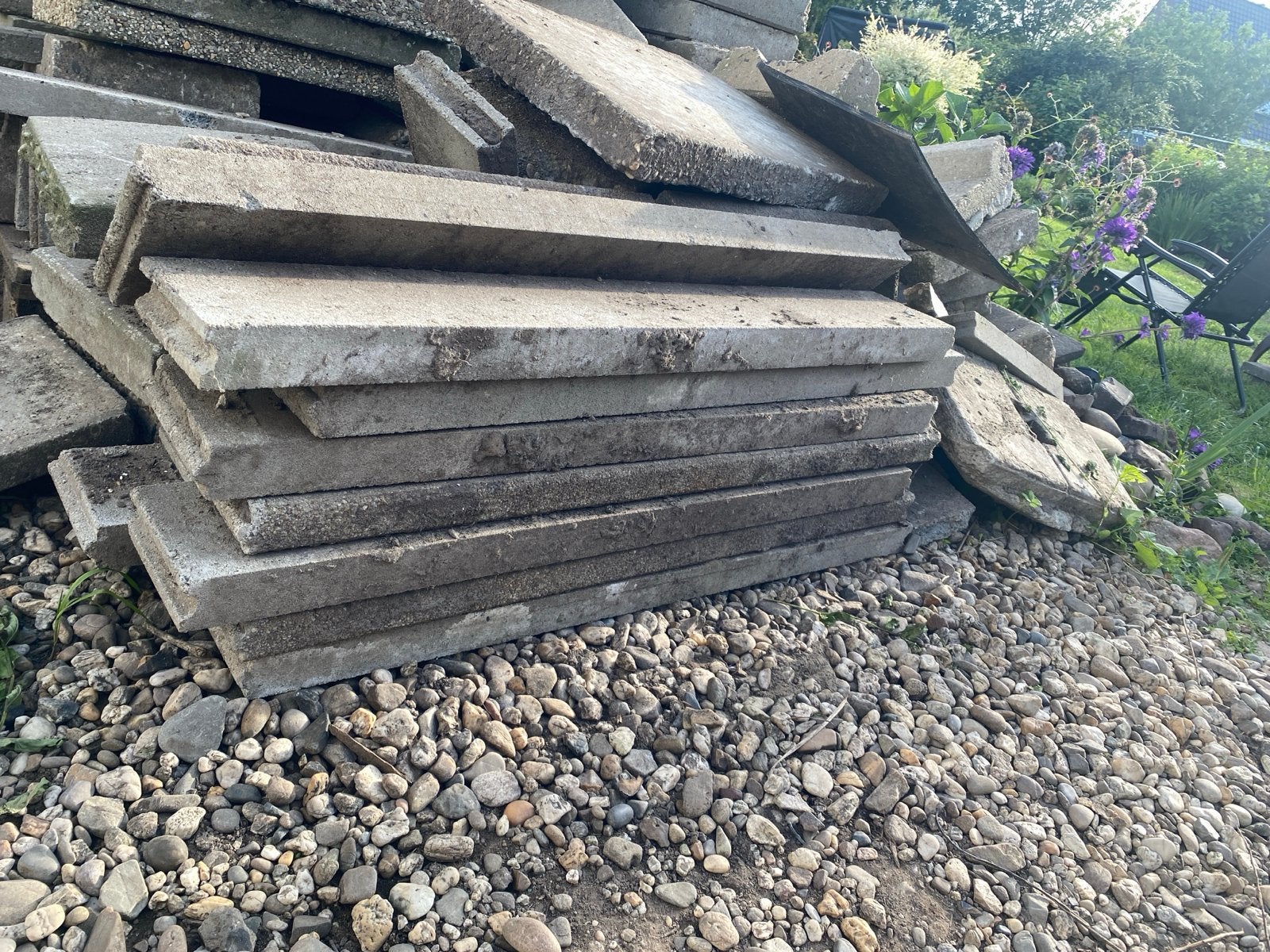 GRATIS Grindtegels, opsluitbanden en stoeptegels, Ophalen, Gebruikt, 10 m² of meer, Beton
