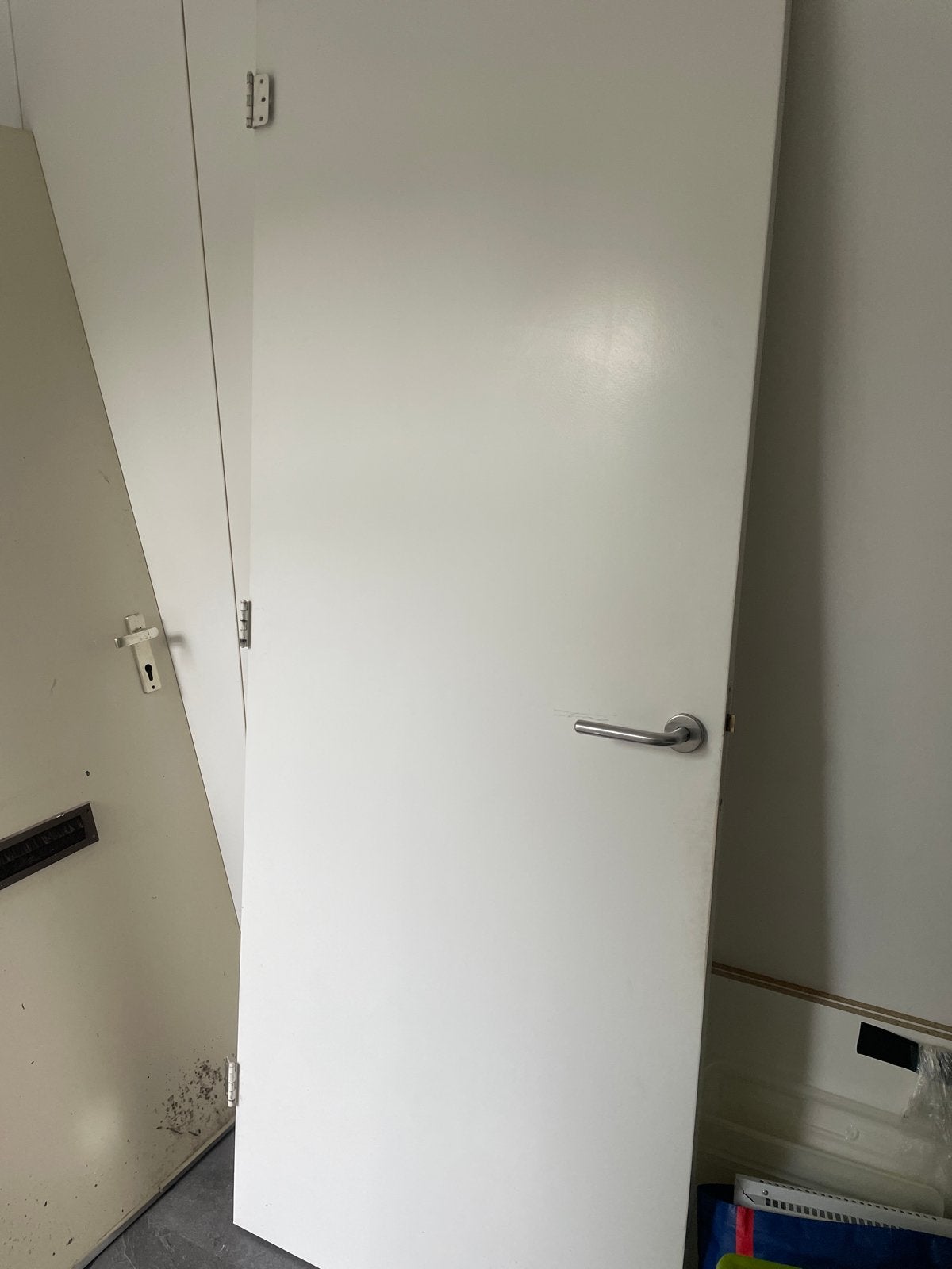 GRATIS Witte binnendeur met klink - Gebruikt, Ophalen, Gebruikt, 80 tot 100 cm, Binnendeur