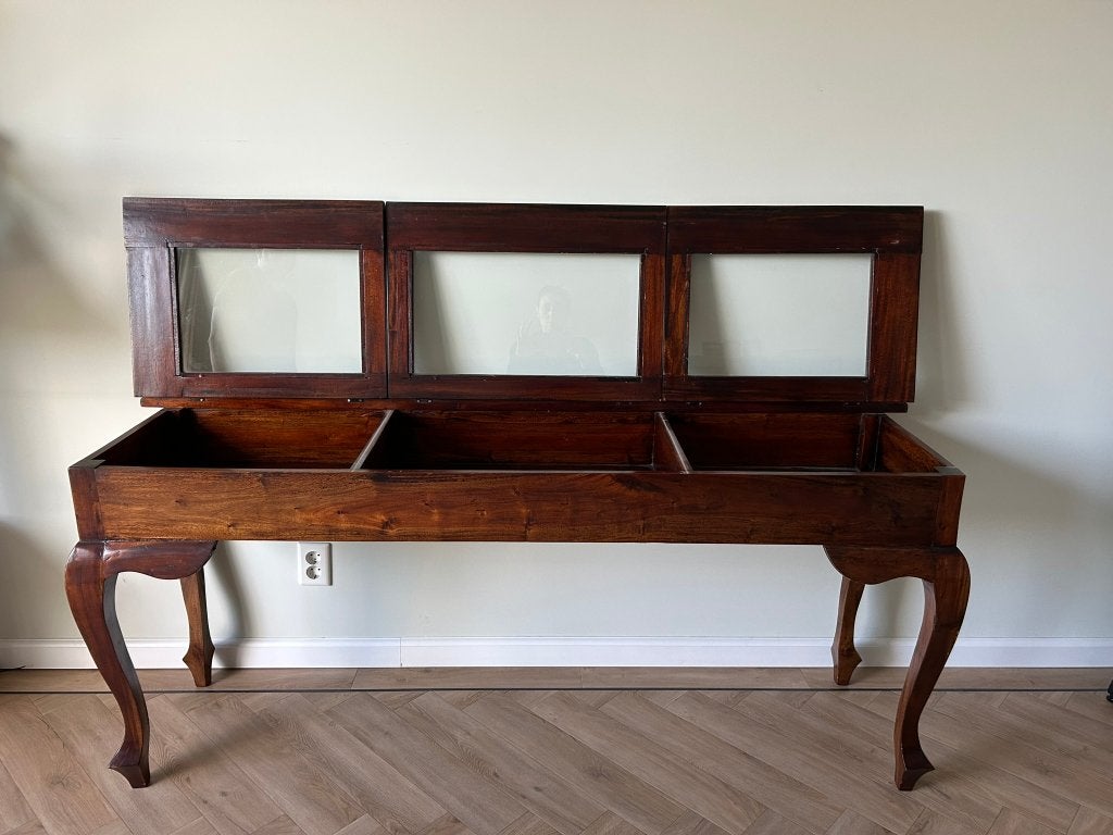Vitrinetafel / sidetable Queen Anne stijl, Ophalen