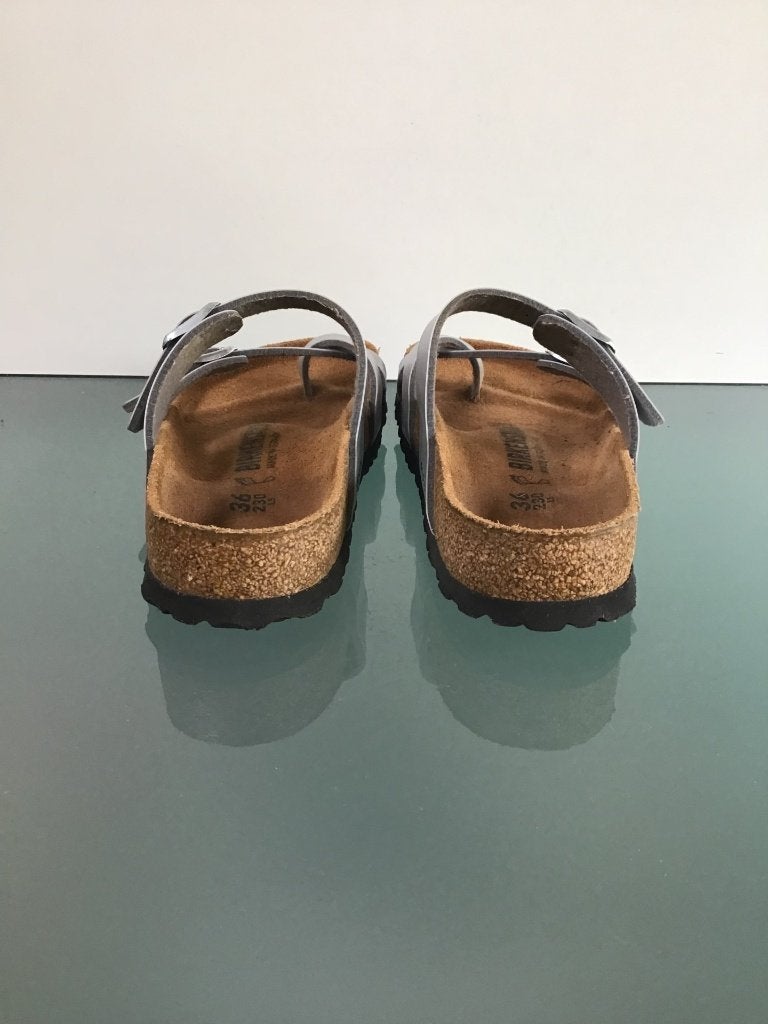 Birkenstock 36 zilver | Mayari slippers | Gratis verzenden, Slippers, Overige kleuren, Verzenden, Zo goed als nieuw
