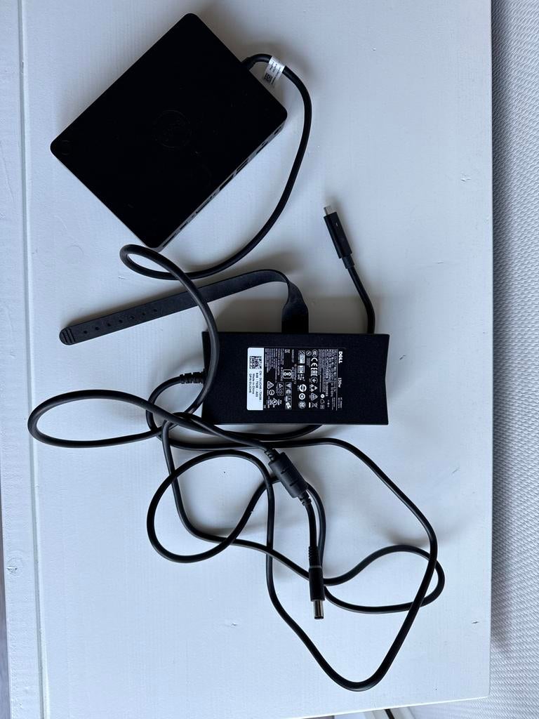 Dell Docking Station WD15 met 130W adapter, Ophalen of Verzenden, Gebruikt, Docking station, Laptop