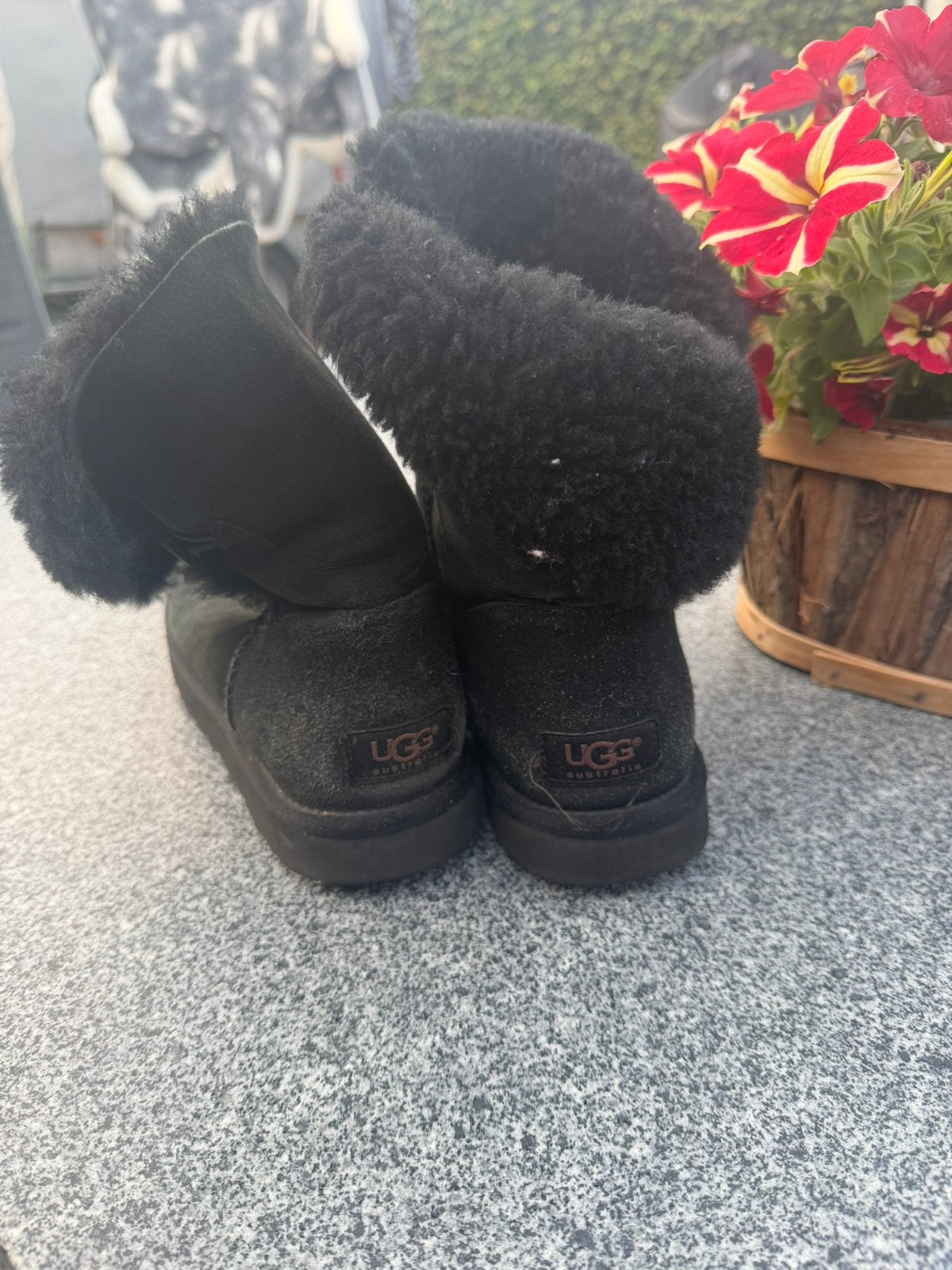 Ugg 38, Kleding | Dames, Schoenen, Ophalen, Zo goed als nieuw, Zwart