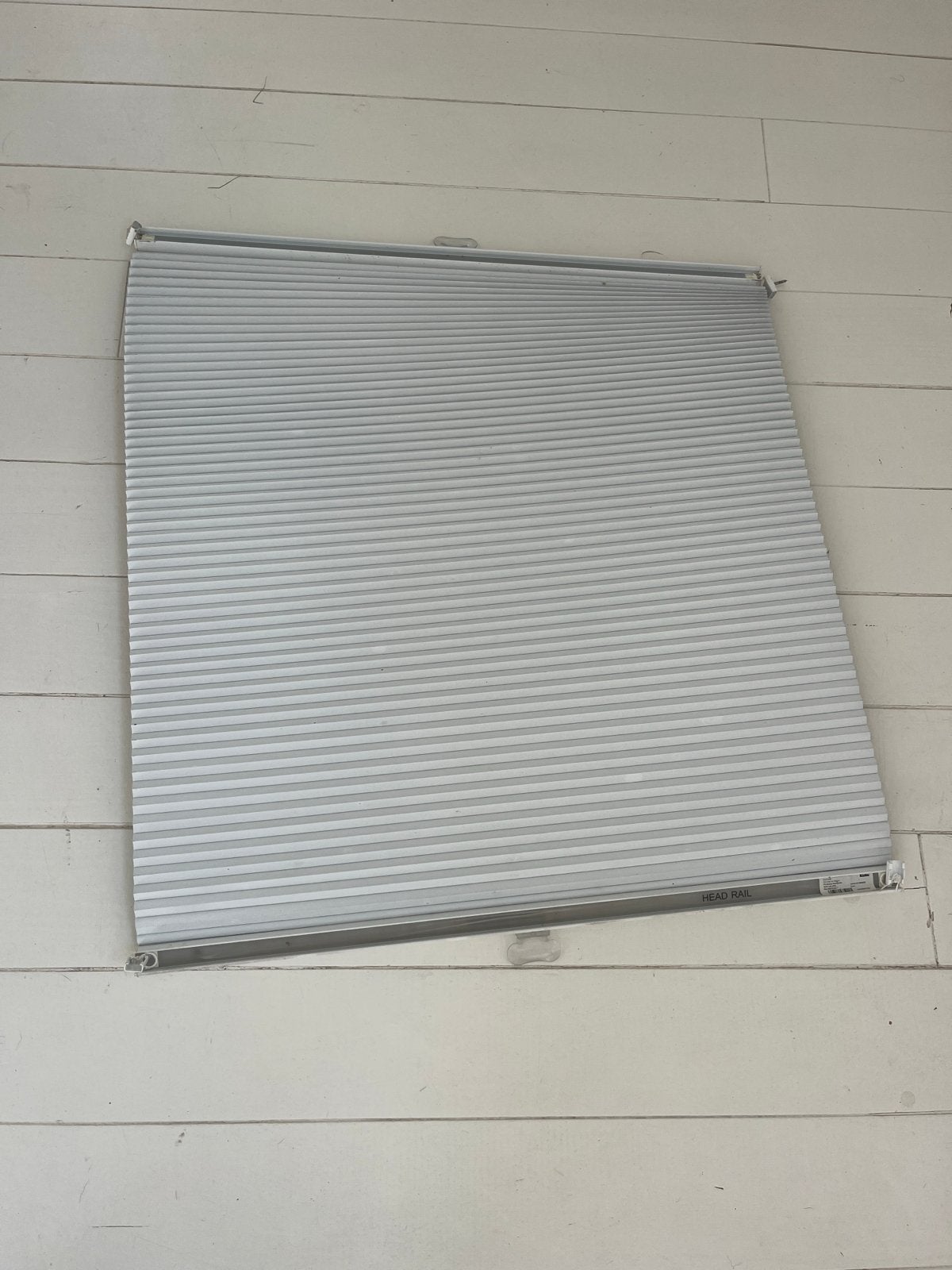 Lichtgrijs plisségordijn, Gebruikt, 68 cm, Verduisterend, Ophalen of Verzenden