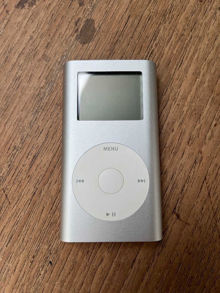 iPod mini 2nd gen 4gb new battery and great condition, Ophalen, Mini, Zo goed als nieuw, Zilver