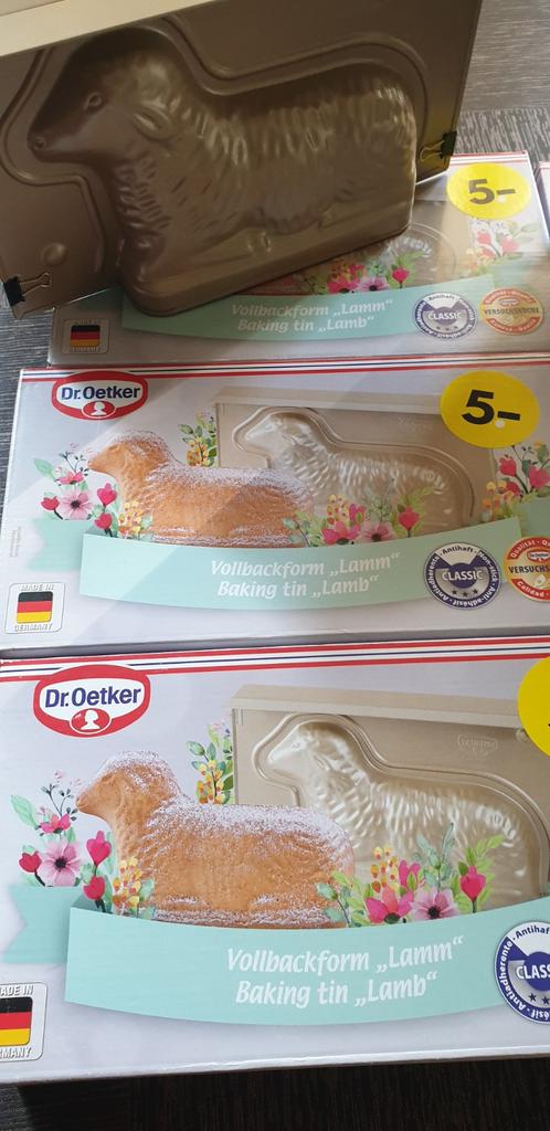 Dr.Oetker  Paashaas  en Lammetje 5 euro per bakvorm, Ophalen, Nieuw, Taarten, Bakvorm