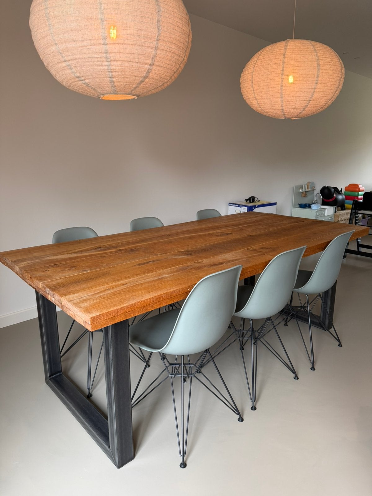 Vitra Eames DSR eetkamerstoel • zes stuks, Huis en Inrichting, Stoelen, Zo goed als nieuw, Vijf, Zes of meer stoelen, Overige kleuren