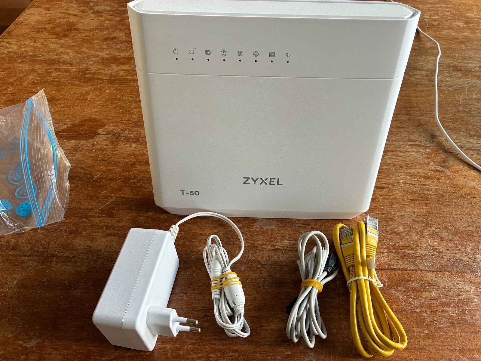 Zyxel T-50 Modem Router Wifi - Zo goed als nieuw, Computers en Software, Ophalen, Zo goed als nieuw, Router met modem